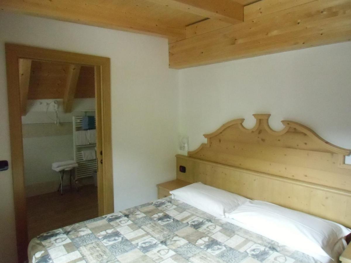 Garni Festil Hotel Campitello di Fassa Buitenkant foto