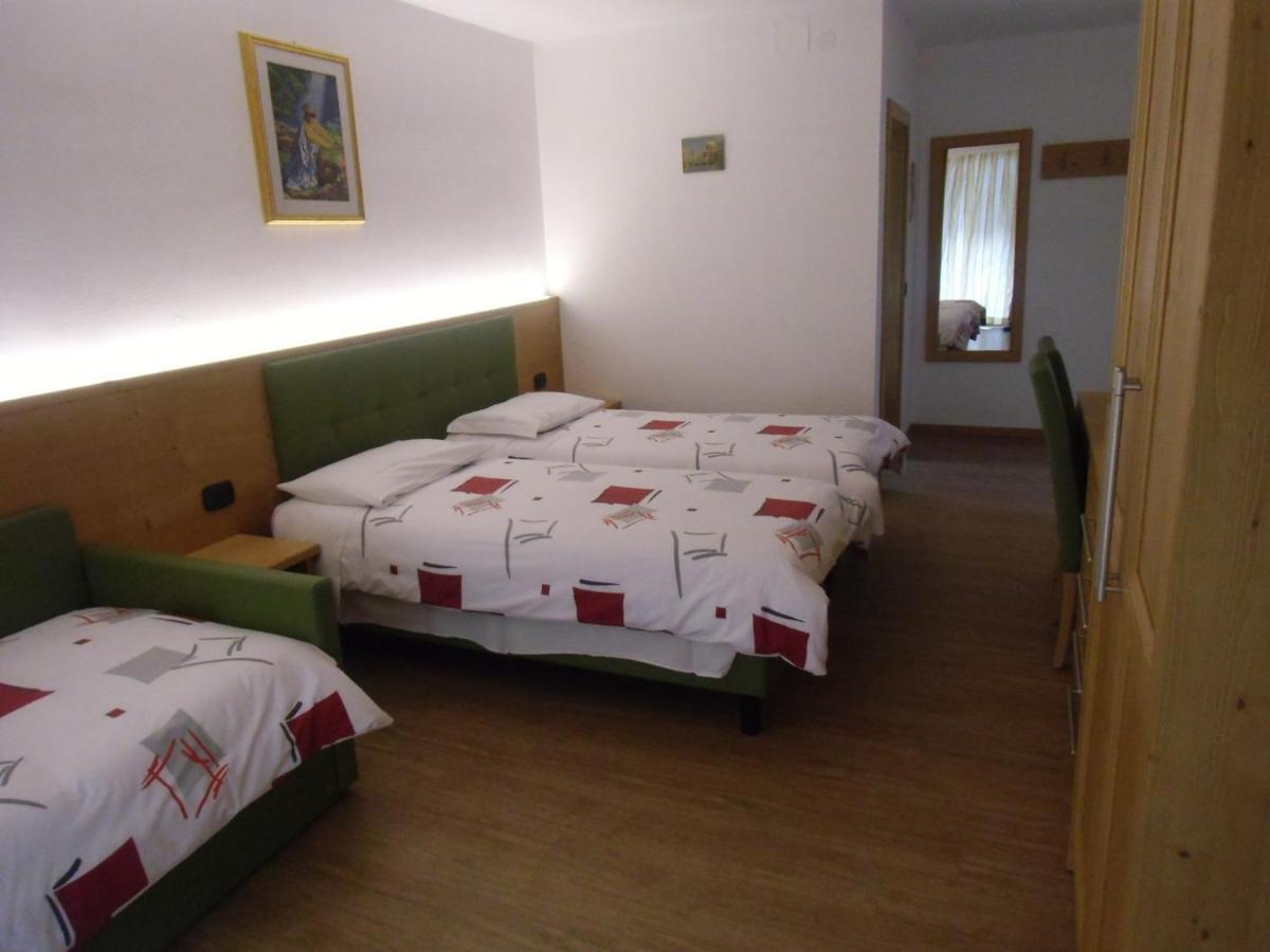 Garni Festil Hotel Campitello di Fassa Buitenkant foto