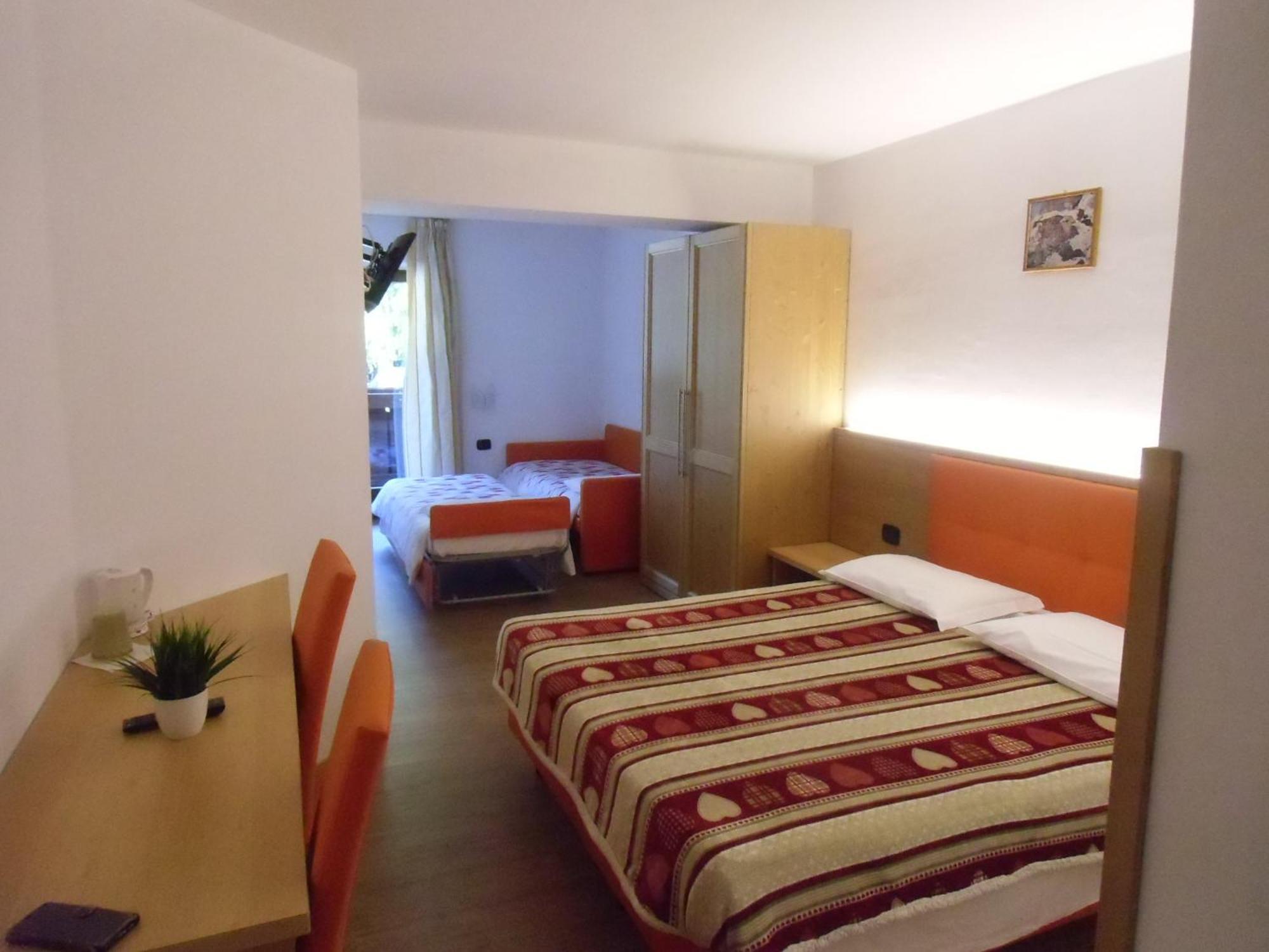 Garni Festil Hotel Campitello di Fassa Buitenkant foto