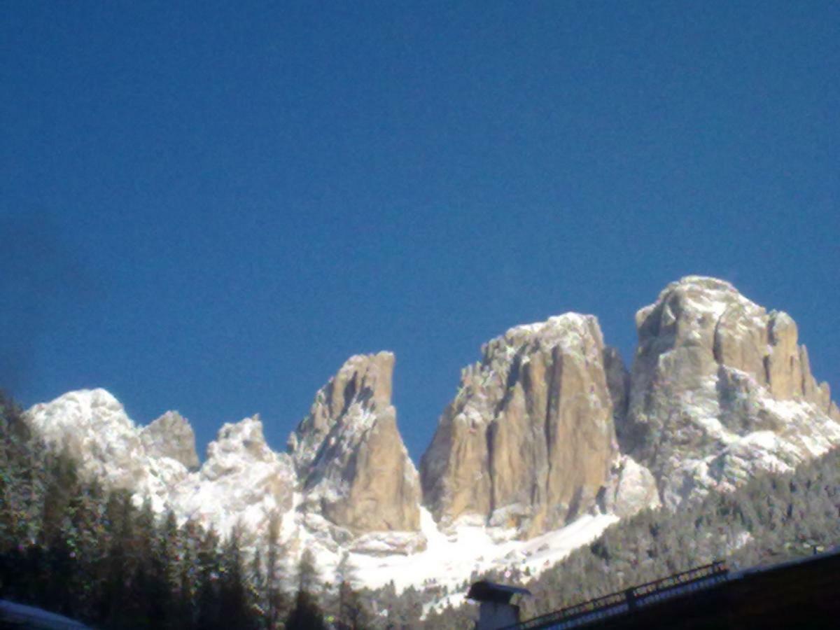 Garni Festil Hotel Campitello di Fassa Buitenkant foto