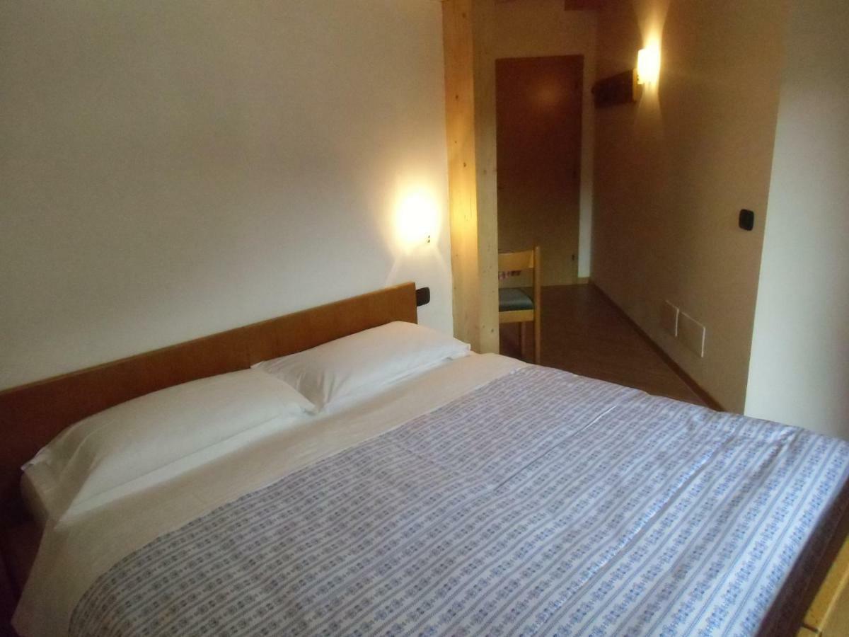 Garni Festil Hotel Campitello di Fassa Buitenkant foto