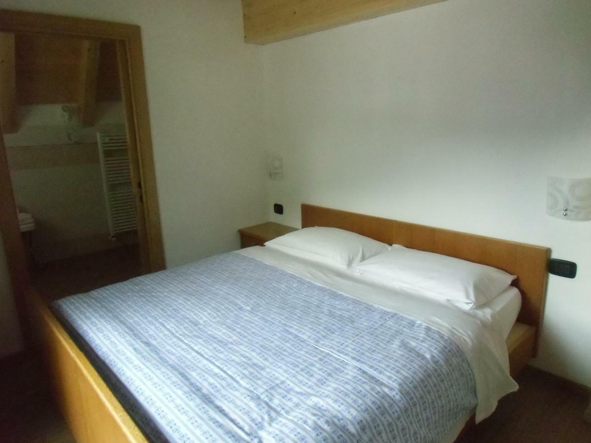 Garni Festil Hotel Campitello di Fassa Buitenkant foto