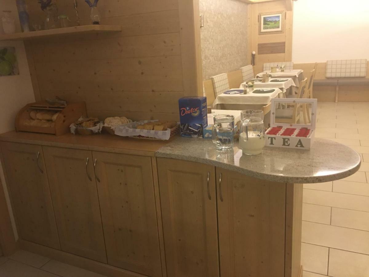 Garni Festil Hotel Campitello di Fassa Buitenkant foto