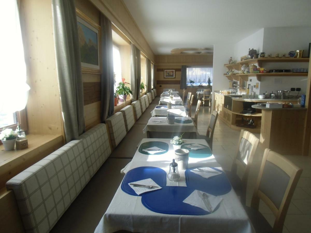 Garni Festil Hotel Campitello di Fassa Buitenkant foto